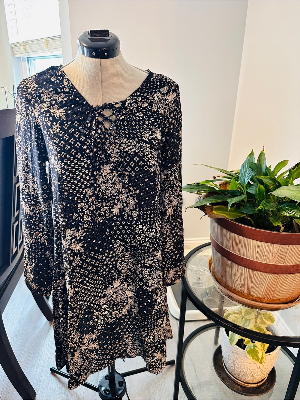 Old Navy Black and White Floral Long-Sleeve Tie-Front Dress
